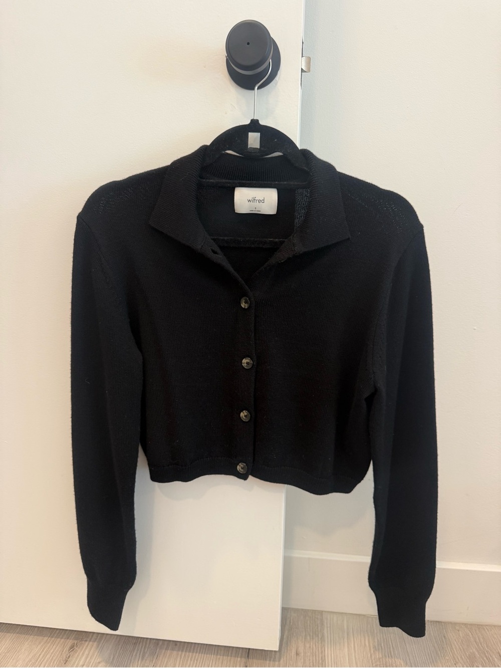 Wilfred Black Cropped Button-Up Knit Cardigan